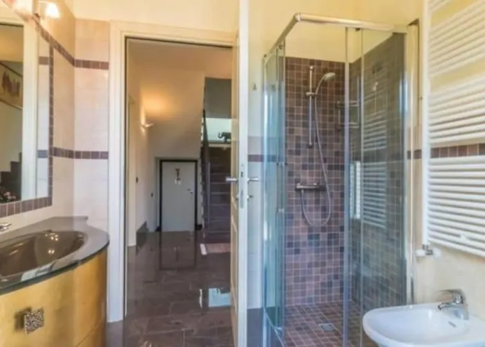 Brezza Del - Tremezzina. Mezzegra