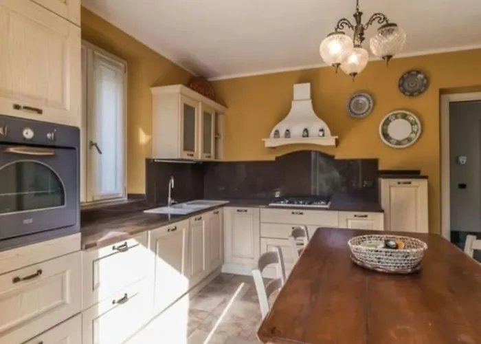 Brezza Del - Tremezzina.