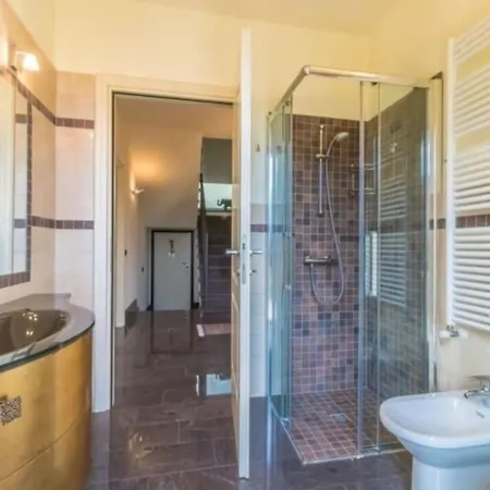 Brezza Del - Tremezzina. Mezzegra