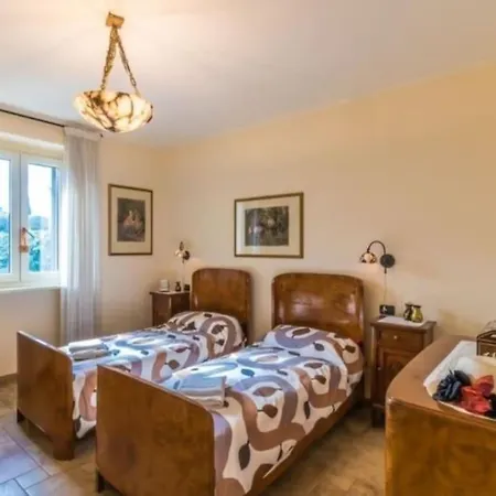 Brezza Del - Tremezzina. *