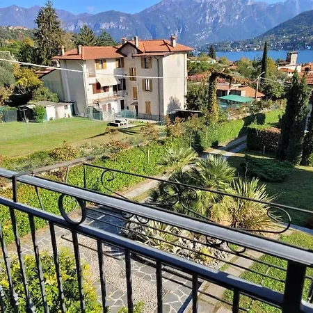 Brezza Del - Tremezzina. Villa Mezzegra