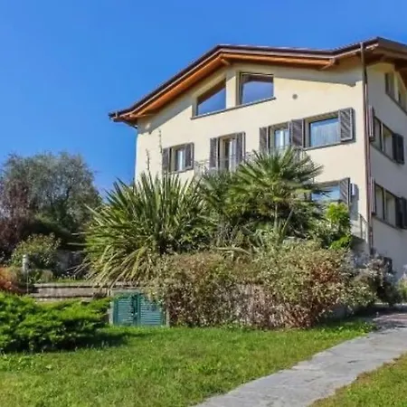 Brezza Del - Tremezzina. * Mezzegra