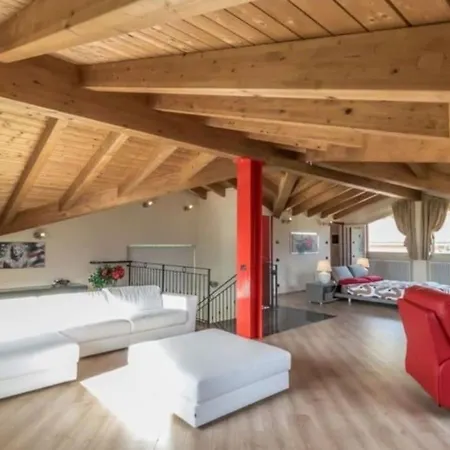 Brezza Del - Tremezzina. *