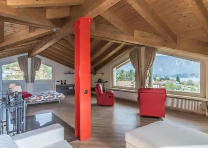 Brezza Del - Tremezzina. Βίλα *