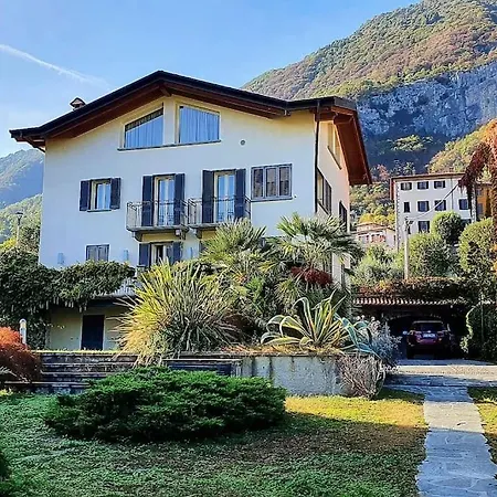 Brezza Del - Tremezzina. Villa